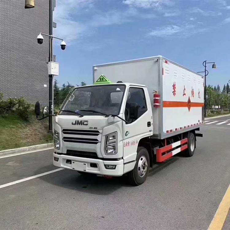 江铃黄牌国六2.550吨爆破车2